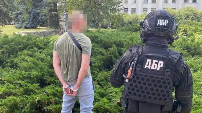 В Полтаве ГБР разоблачило своих же сотрудников, требовавших взятку - vedomosti-ua.com - Полтава