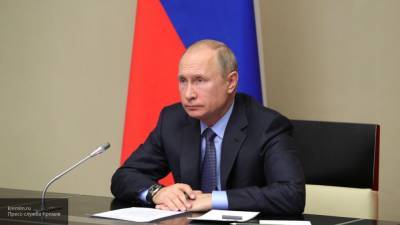 Путин - Путин поручил правительству проработать не вошедшие в Конституцию РФ поправки - newinform.com - Россия