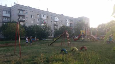 В Харькове ребенок стал жертвой неадеквата среди бела дня, фото: "Начал душить" - kharkov.politeka.net - Харьков - Нападение