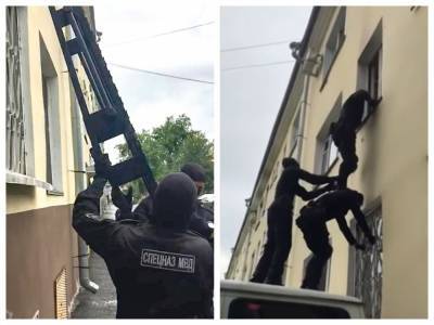 В Кузбассе штурм квартиры наркоторговки сняли на видео - gazeta.a42.ru - Россия