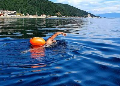 Четверо пловцов планируют переплыть Байкал только в плавках, очках и шапочках - infpol.ru - Байкал