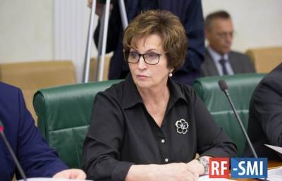 Екатерина Лахова - А может быть Екатерине Лаховой пора на покой? Внуков воспитывать? - rf-smi.ru - Москва - США