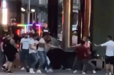 Появилось видео массовой драки со стрельбой в центре Киева - real-vin.com - Киев