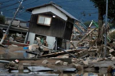 В Японии в результате проливных дождей погибло 15 человек - mignews.com.ua - Япония