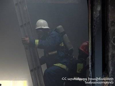 Крупный пожар в Ереване: на место происшествия выехали 4 боевых расчета, огонь удалось локализовать - news.am - Армения - Ереван