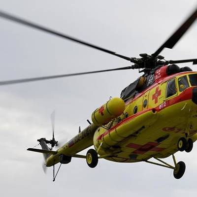 Рабочего, спасенного из-под завалов ТЦ в Зуевке, вертолетом доставят в областной Центр травматологии - radiomayak.ru - Зуевка