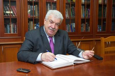Владимир Путин - Михаил Гусман - Гусман: Ташкент и Баку могут удостоить звания «Город трудовой доблести» - aze.az - Россия - Узбекистан - Азербайджан - Ташкент - Баку