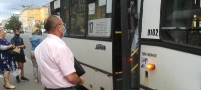 Нарушителей с масками на подбородке обнаружили в общественном транспорте Петрозаводска - stolicaonego.ru - Карелия - Петрозаводск