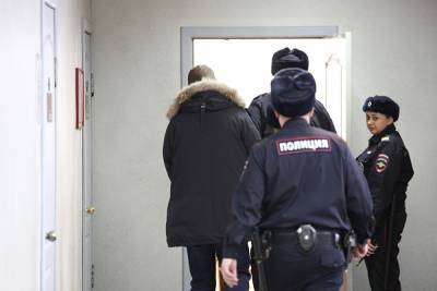 В Улан-Удэ трое полицейских избили подростка, которого подозревали в кражах - znak.com - Улан-Удэ