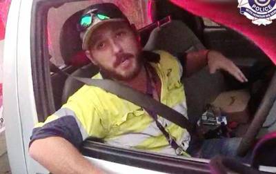 Австралия - Австралиец превысил скорость из-за ядовитой змеи в авто - korrespondent.net - Australia - штат Квинсленд
