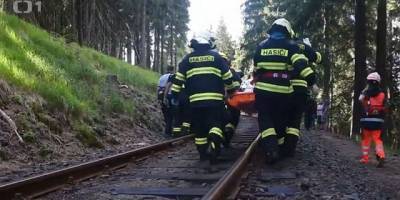 В Чехии лоб в лоб столкнулись два пассажирских поезда, есть жертвы (ФОТО) - enovosty.com - Чехия