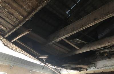 В Одессе в многоквартирном доме второй раз месяц обвалилась крыша: кадры разрушений - odessa.politeka.net - Одесса - Одеса