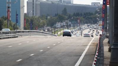 Олег Понарьин - В ГИБДД назвали дороги, на которых могут увеличить максимальную скорость до 150 км/ч - riafan.ru - Москва
