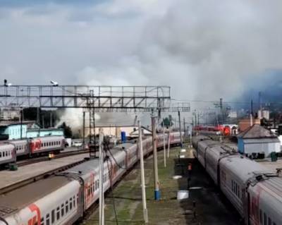В МЧС рассказали подробности крупного пожара на складе в Новокузнецке - gazeta.a42.ru
