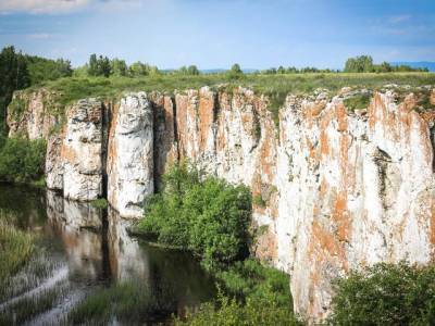 В Миассе мужчина упал с 30-метровой высоты и самостоятельно вызвал спасателей - u24.ru - Миасс