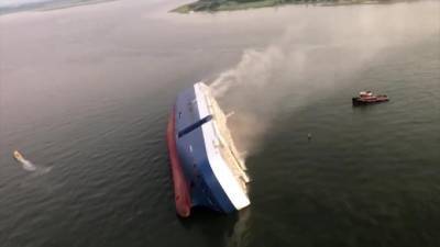 Затонувшее судно с Hyundai и Kia утопят в Атлантике - piter.tv