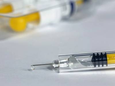 Стало известно, сколько будет действовать иммунитет к коронавирусу после вакцинации - live24.ru