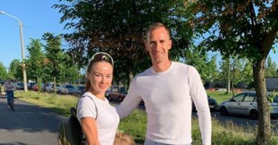 Лариса Куклина - Муж российской биатлонистки похвастался, что живет за ее счет - ren.tv