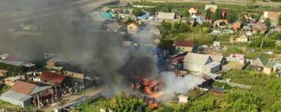 В Омске потушен пожар в двух частных домах - runews24.ru - Омск