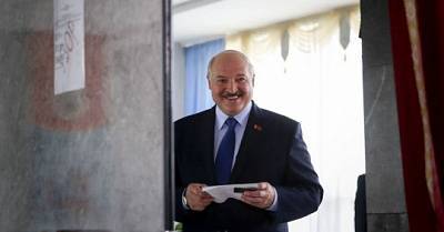 Лидия Ермошина - Александр Лукашенко - Светлана Тихановская - ЦИК Белоруссии рассказал о лидерстве Лукашенко на выборах главы государства - sovsekretno.ru - Белоруссия