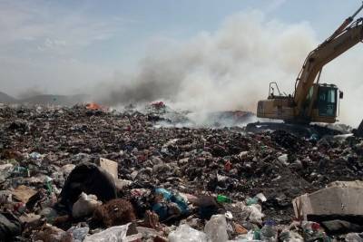 Крупный пожар произошел на мусорной свалке под Новороссийском - kubnews.ru - Новороссийск