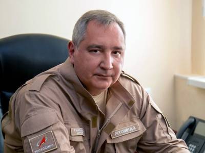 Дмитрий Рогозин - Рогозин призвал поддержать народные промыслы расписанными под хохлому ракетами - sobesednik.ru