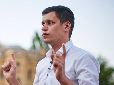 Роман Грищук - COVID-19 подтвердили еще у одного народного депутата - golos.ua - Украина