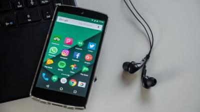 Предупредить и спасти: Google превратил смартфоны на Android в сейсмографы - vesti.ru