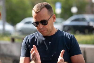 Шумков отменил запрет на прием на работу чиновников, врачей и учителей - znak.com - Курганская обл.