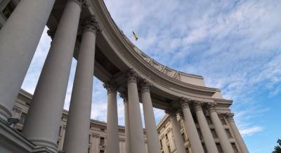 Украина начинает выдавать электронные визы гражданам трех стран - unian.net - Украина - Индия - Филиппины - Юар