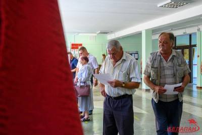 Соцопрпос: лишь 22% россиян полностью доверяют результатам выборов президента Беларуси - naviny.by - Россия - Белоруссия