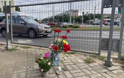 Дирк Шубель - Послы ЕС возложили цветы на месте гибели активиста в Минске - korrespondent.net - США - Белоруссия - Минск - Протесты - Ес