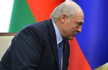 Александр Невзоров - Невзоров назвал Лукашенко вором, укравшим помаду из дамской сумочки, приставив к голове жертвы пистолет - online812.ru - Москва - Белоруссия