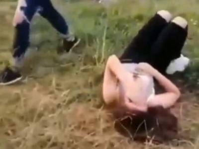 Под Львовом школьницы жестоко избили девочку - golos.ua - Украина - Львов - Львовская обл.