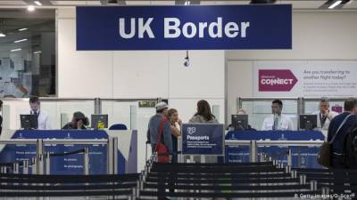 Британия вводит обязательный карантин для прибывающих из Франции - bykvu.com - Украина - Англия - Бельгия - Франция - Испания - Мальта - Голландия - Монако - Острова Теркс и Кайкос - Аруба