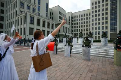 Жозеп Боррель - Члены Евросоюза договорились ввести санкции против властей Беларуси - rtvi.com - Белоруссия - Германия - Ляйен