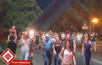 Андрей Воронин - «Лукашенко — уходи!»: В Бресте шествие сторонников перемен собрало около 20 тысяч человек - charter97.org - Белоруссия