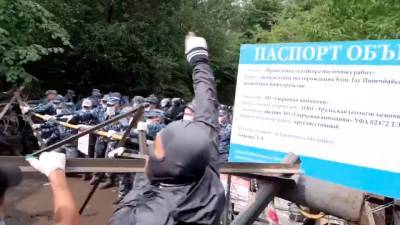 Новости напоминают сводки с театра военных действий, в Хабаровске продолжаются протесты, с горы Куштау выгнали захватчиков - apral.ru - Хабаровск