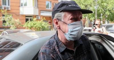 Михаил Ефремов - Ефремов может не появиться в суде 17 августа - m24.ru