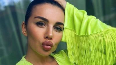 Анна Седокова - Плейлист: Что слушает Анна Седокова? - 5-tv.ru - Россия - Украина