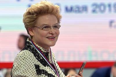 Максим Сурайкин - Елена Малышева - Глава партии «Коммунисты России» призвал не впускать в Россию застрявшую в США Елену Малышеву - ufacitynews.ru - Россия - США