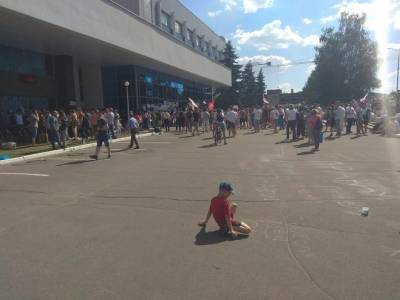 Иван Эйсмонт - Лукашенко - Ведущие государственного БелТВ официально объявили забастовку. Фото, видео - sobesednik.ru - Белоруссия