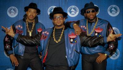 В США двум мужчинам предъявили обвинение в убийстве члена группы Run-DMC - rtvi.com - США - Вашингтон - Нью-Йорк