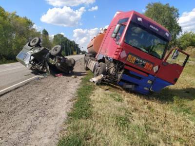 Под Воронежем бензовоз опрокинул «УАЗик»: два человека пострадали - moe-online.ru - Воронеж