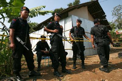 Мужчина хранил дома непогребенное тело жены из-за ее предсмертной просьбы - lenta.ru - Indonesia
