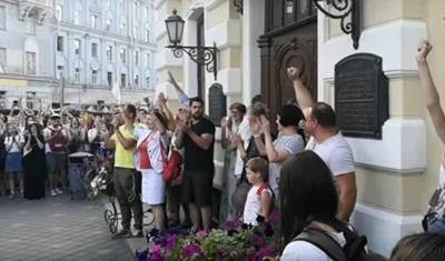 Павел Латушко - Купаловский театр в Минске закрыли на “санобработку” после увольнения артистов - newizv.ru - Минск