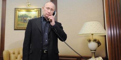Владимир Путин - Дмитрий Песков - Александр Лукашенко - Наталья Эйсмонт - В Кремле прокомментировали участившиеся звонки Лукашенко Путину - ruposters.ru - Россия - Англия - Белоруссия - Германия