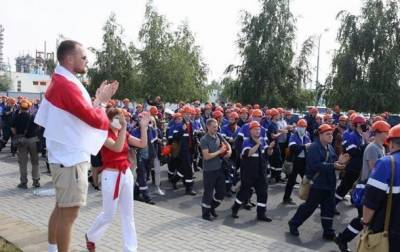 Валерий Бельский - В Беларуси ущерб от протестов оценили в полмиллиарда долларов - korrespondent.net - Белоруссия - Протесты