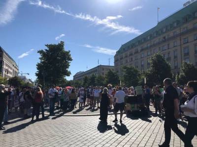 Десятки полицейских пострадали в ходе протестов в Берлине - Cursorinfo: главные новости Израиля - cursorinfo.co.il - Израиль - Германия - Берлин - Протесты