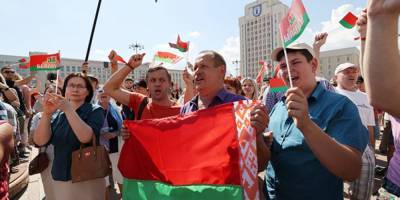 Александр Лукашенко - Жители Белоруссии вышли на улицы в поддержку Лукашенко - urfonews.ru - Белоруссия - Польша - Минск - Гомель - Бобруйск - Мстиславль